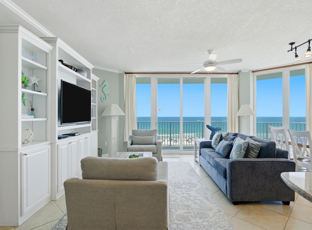 Testimonial Photo - https://perdidokey.icnd-cdn.com/images/testimonials/Lighthouse Condo 418 Living.jpg